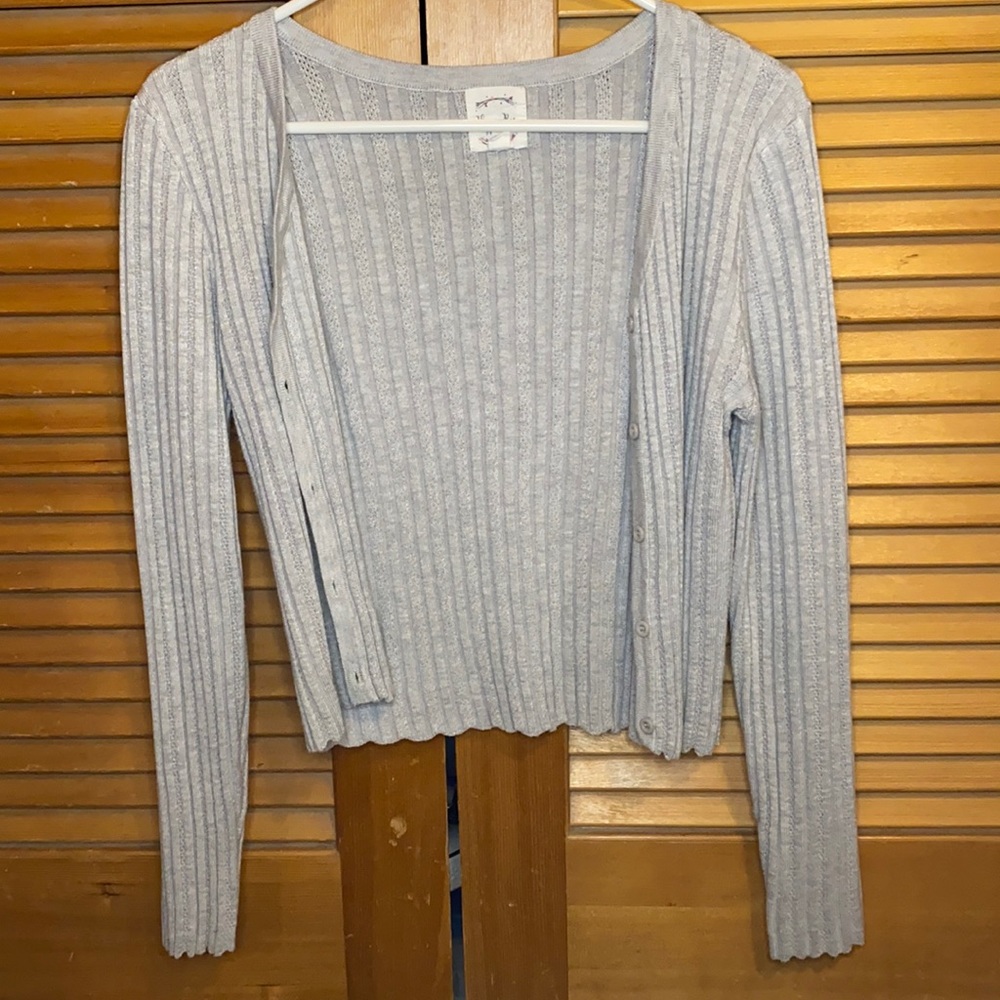 Cropped Grey Button Up Top